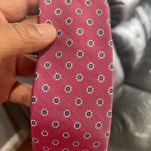 Clean Nice Tie by The Tie Bar Sz OS